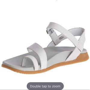 Chaco NWB size 10 woman's